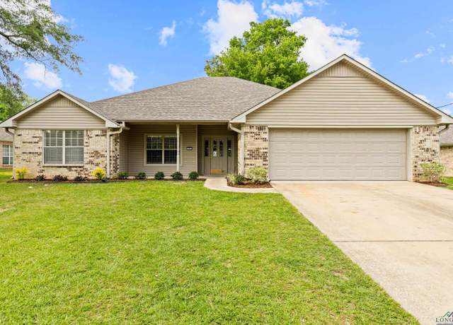 Property at 593 Briarwood Dr, Gladewater, TX 75647, 3 beds, 2 baths