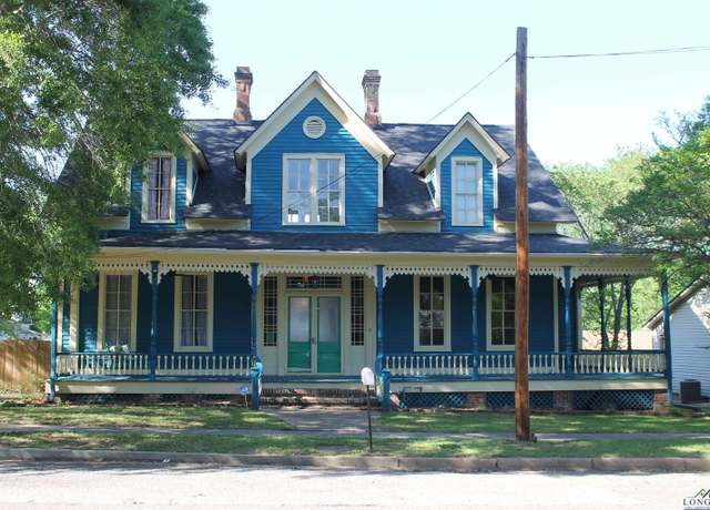 Property at 601 E Austin St, Marshall, TX 75670, 4 beds, 2 baths