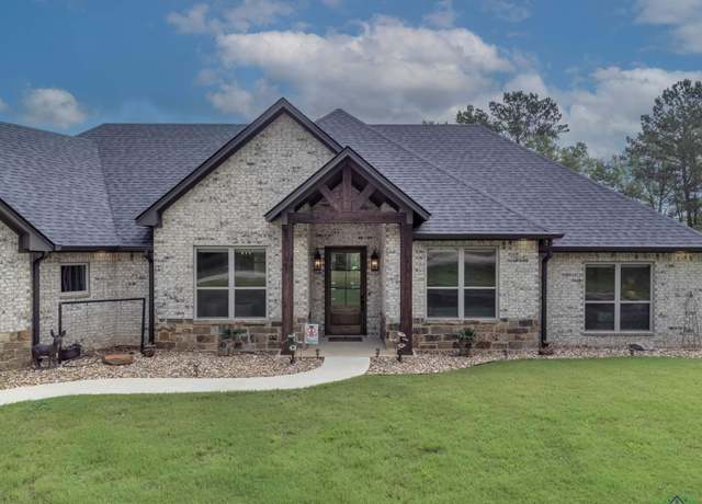 Property at 905 Desirees Trl, Tatum, TX 75691, 3 beds, 2 baths