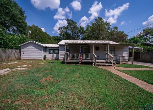 Property at 1002 North, Gladewater, TX 75647, 3 beds, 2 baths