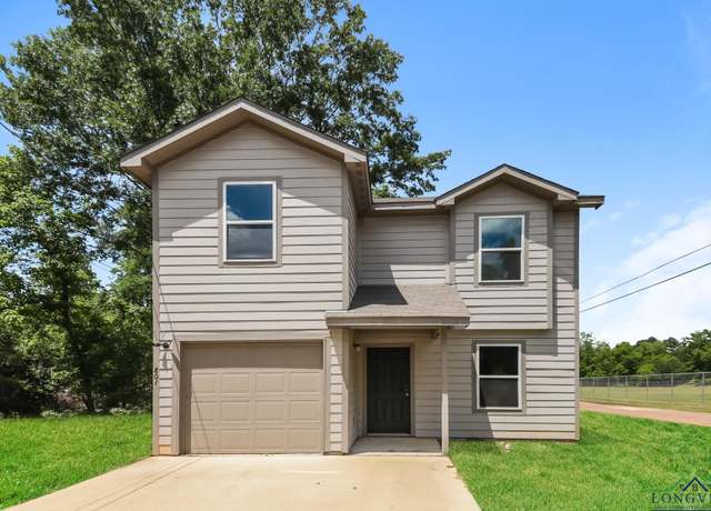 Property at 801 W Walnut St, Longview, TX 75601, 3 beds, 2.5 baths