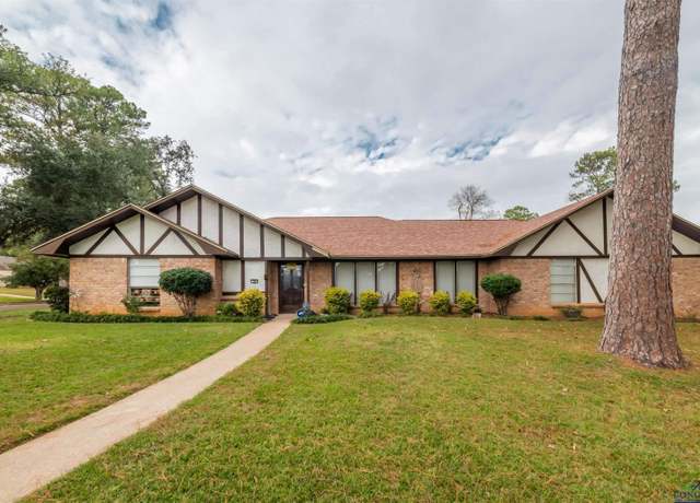 Property at 16 Ramblewood Dr, Longview, TX 75605, 4 beds, 2.5 baths