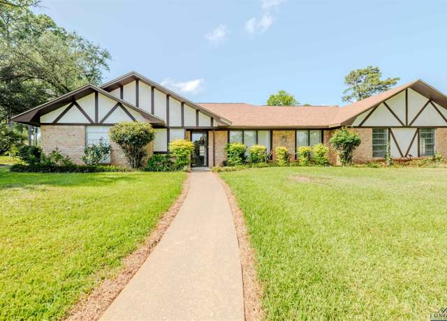 Property at 16 Ramblewood Dr, Longview, TX 75605, 4 beds, 2.5 baths