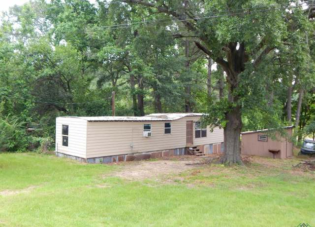 Property at 214 Lawrence St, Gilmer, TX 75644, 2 beds, 1.5 baths