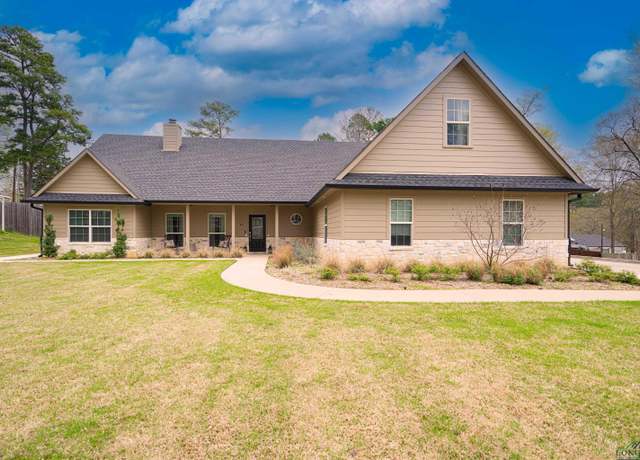 Property at 415 Bob White Dr, Gilmer, TX 75645, 4 beds, 3 baths