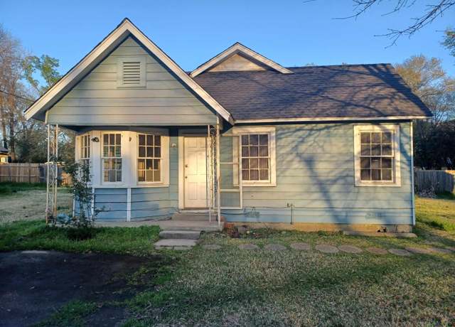 Property at 701 E Level St, Longview, TX 75602, 2 beds, 1 bath