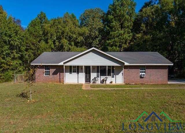 Property at 306 Hubbard, Henderson, TX 75652, 3 beds, 2 baths