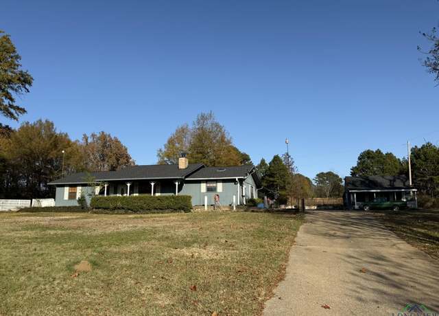 Property at 572 East Mountain Rd, Longview, TX 75604, 3 beds, 2 baths