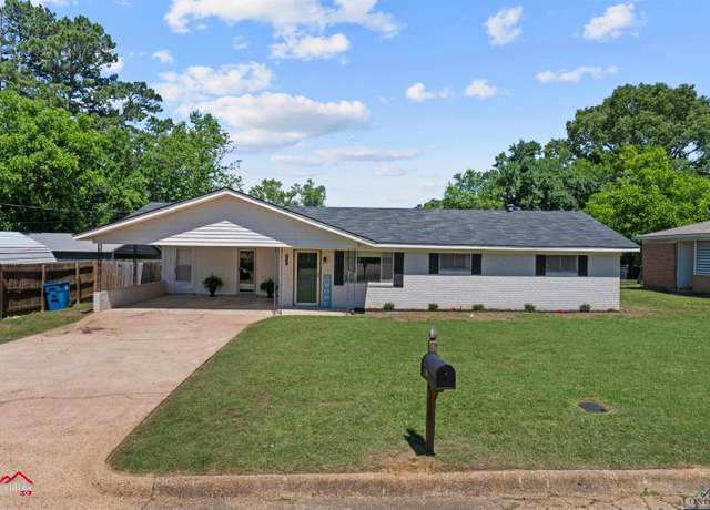Property at 210 Southview Dr, Henderson, TX 75654, 3 beds, 2 baths