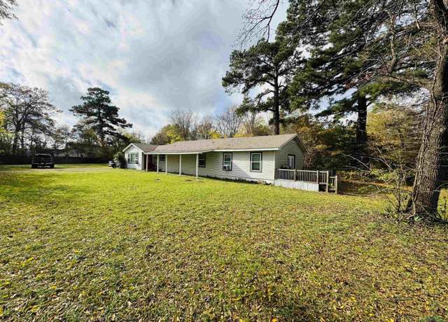 Property at 2395 N US Hwy 59, Carthage, TX 75633, 3 beds, 1 bath