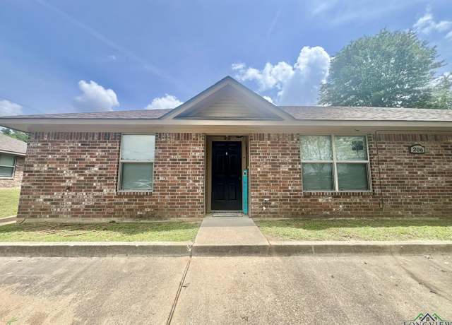 Property at 206 N Chestnut St, Hallsville, TX 75650