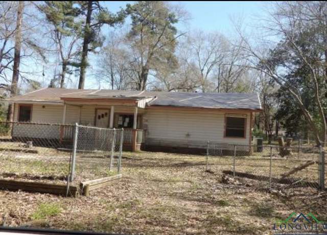 Property at 308 Mae Dr, Marshall, TX 75672, 4 beds, 2 baths