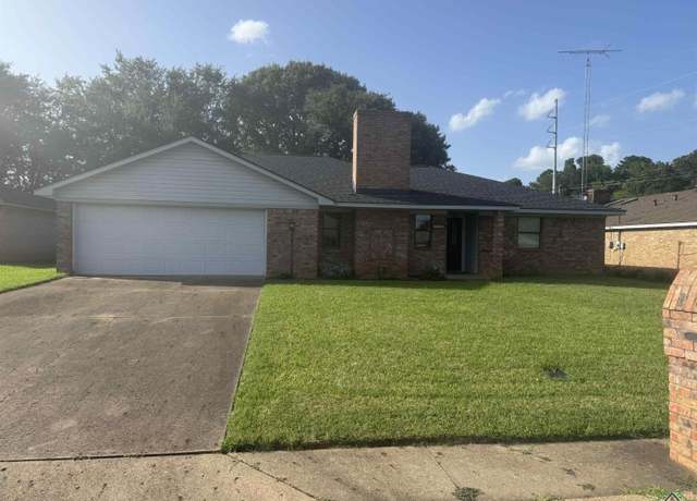 Property at 1902 Inglewood St, Henderson, TX 75654, 2 beds, 2 baths