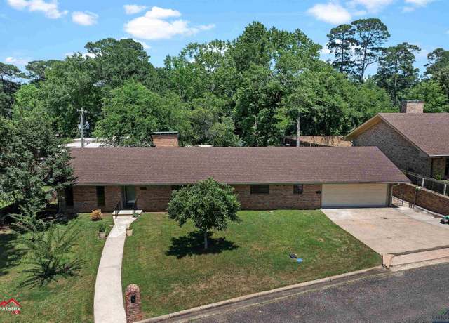 Property at 2804 Palm Plz, Marshall, TX 75672, 3 beds, 2 baths