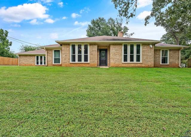 Property at 410 Shande St, Whitehouse, TX 75791, 4 beds, 2 baths