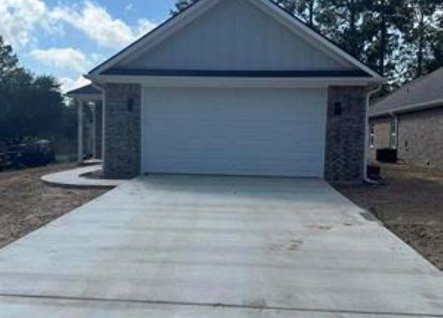 Property at 204 Alma St, Longview, TX 75605, 3 beds, 2 baths