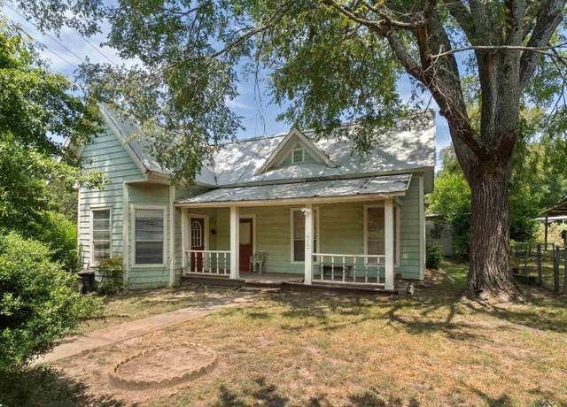 Property at 475 W Depot St, Avinger, TX 75630, 3 beds, 1.5 baths