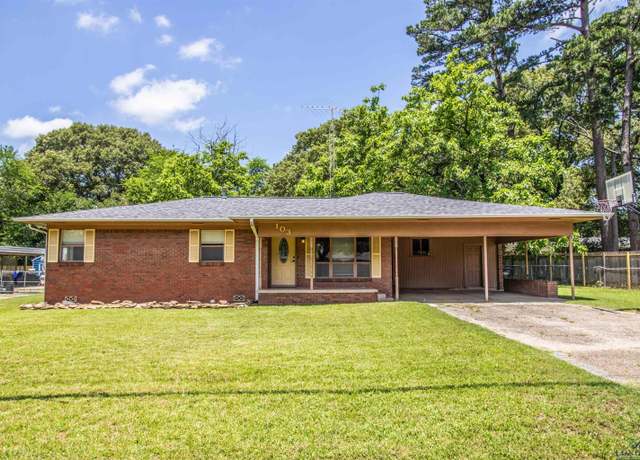 Property at 103 W Primrose Ln, Longview, TX 75604, 3 beds, 1.5 baths