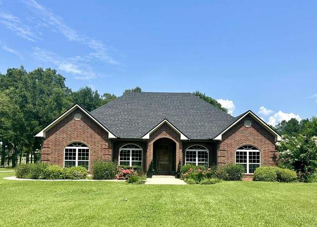 Property at 2232 N US Hwy 59, Carthage, TX 75633, 4 beds, 2.5 baths