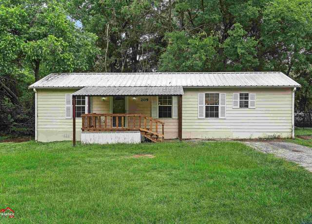 Property at 209 Norton Dr, Longview, TX 75602, 3 beds, 2 baths