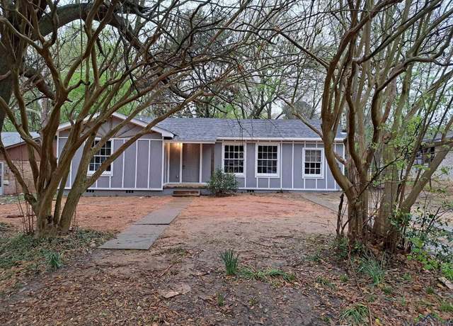 Property at 1303 S Twelfth, Longview, TX 75602, 3 beds, 2 baths