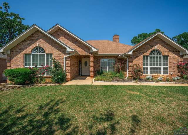 Property at 3209 Crenshaw St, Longview, TX 75605, 4 beds, 2.5 baths