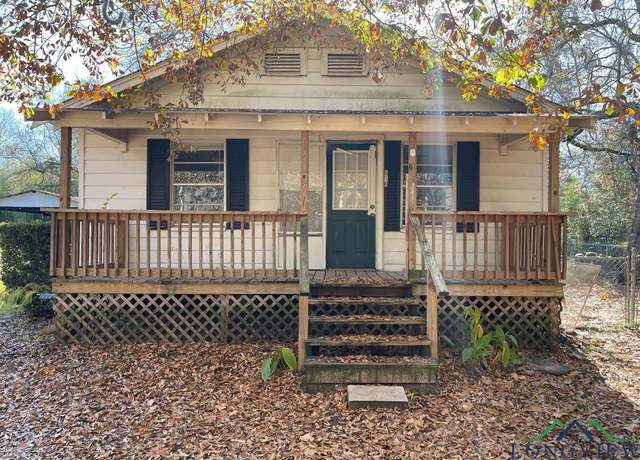 Property at 616 W Center St, White Oak, TX 75693, 3 beds, 2 baths