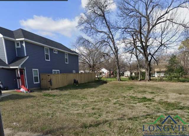 Property at 2411 Hooper St, Dallas, TX 75215