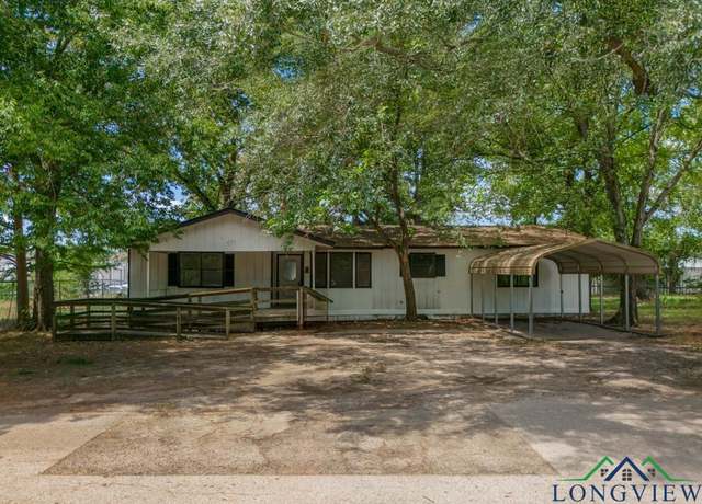 Property at 337 Walker St, Gilmer, TX 75644, 3 beds, 2 baths
