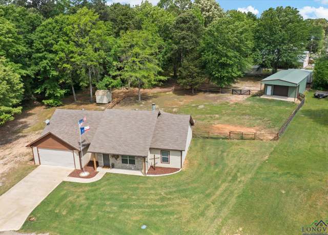 Property at 232 Collins Ct, Gladewater, TX 75647, 3 beds, 2 baths