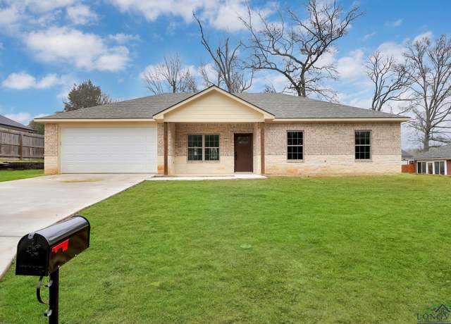 Property at 1508 Woodway Ln, Gilmer, TX 75644, 3 beds, 2 baths
