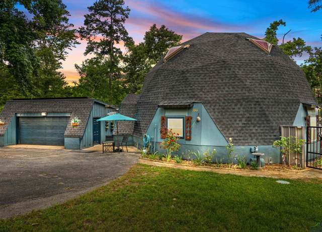 Property at 386 Forest Lk, Longview, TX 75605, 3 beds, 3 baths