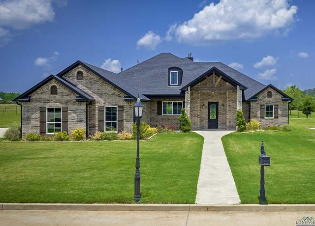 Property at 135 Winners Cir, Longview, TX 75602, 4 beds, 3 baths