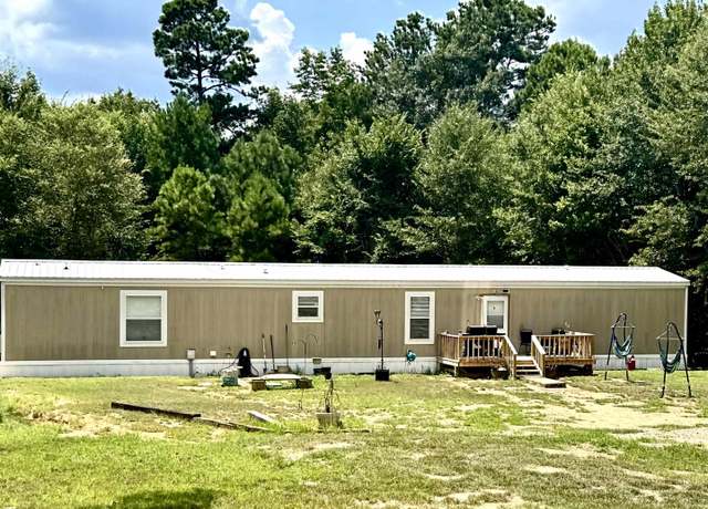 Property at 335 Short Rd, Gilmer, TX 75645, 3 beds, 2 baths