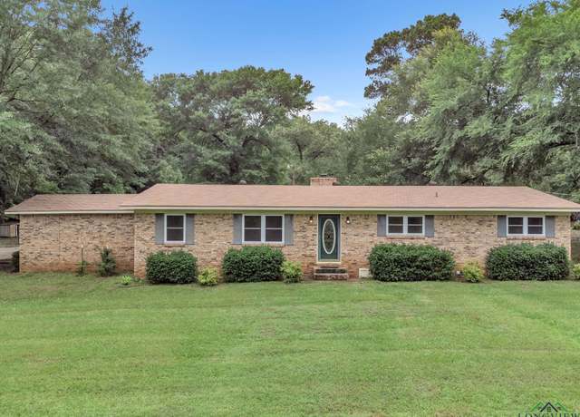 Property at 4202 Brent Rd, Longview, TX 75604, 3 beds, 2 baths
