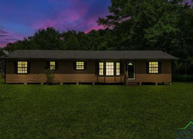 Property at 2997 County Road 4260, Mount Pleasant, TX 75455, 3 beds, 2 baths