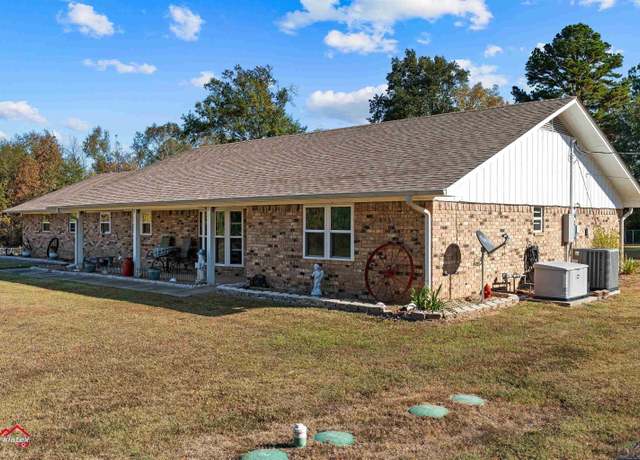 Property at 7593 N US Highway 259, Henderson, TX 75653, 3 beds, 2 baths