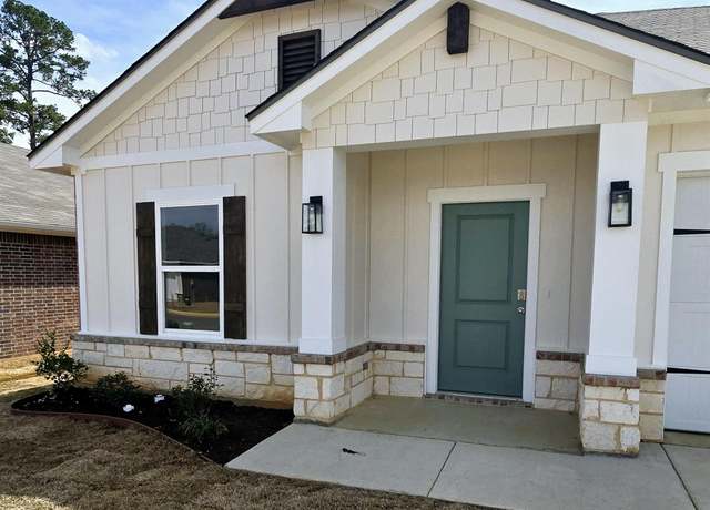 Property at 1121 Mission Creek Dr, Longview, TX 75601, 4 beds, 2 baths