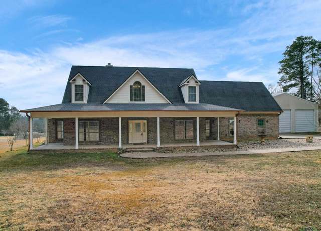 Property at 221 Wood Duck Ln, Gilmer, TX 75645, 4 beds, 2.5 baths