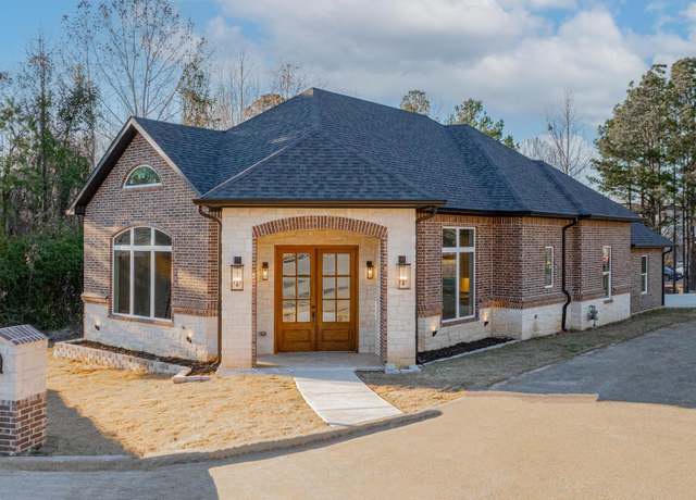 Property at 3109 Lismore Ln, Longview, TX 75605, 3 beds, 2 baths