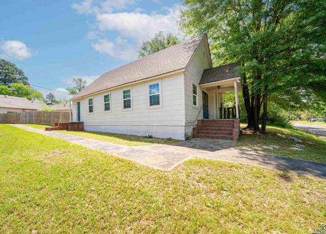 Property at 512 N Live Oak St, Gladewater, TX 75647, 2 beds, 2 baths