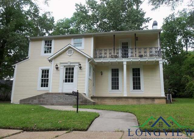Property at 1309 Oak Dr, Kilgore, TX 75662, 3 beds, 2.5 baths