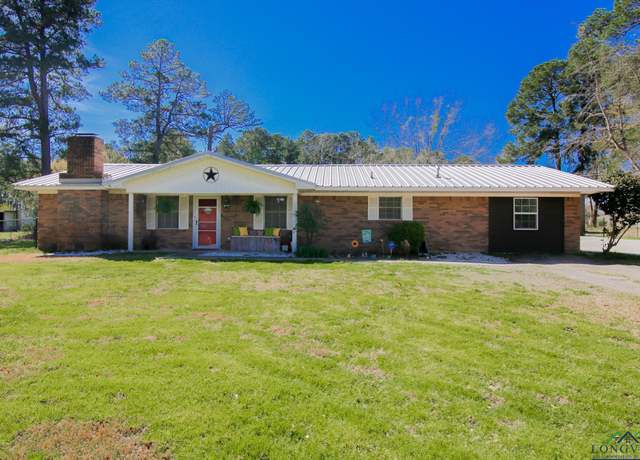 Property at 4540 Smelley Rd, Longview, TX 75605, 3 beds, 2 baths