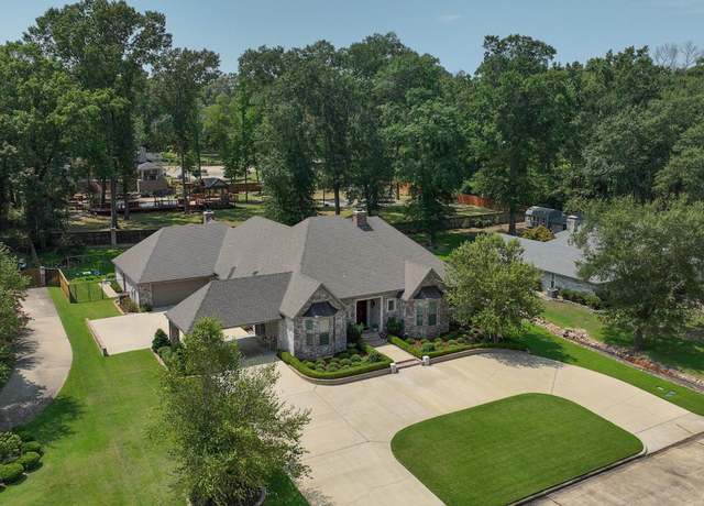 Property at 906 Fleming Dr, Mount Pleasant, TX 75456, 4 beds, 4.5 baths
