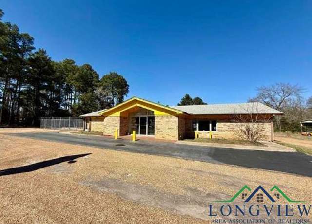Property at 8950 Fm 729, Avinger, TX 75630, 5 beds, 3 baths
