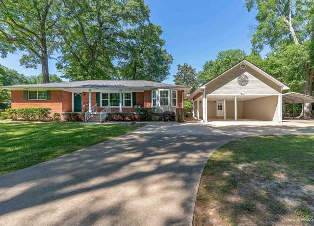 Property at 563 Hamby Rd, Longview, TX 75605, 3 beds, 2 baths