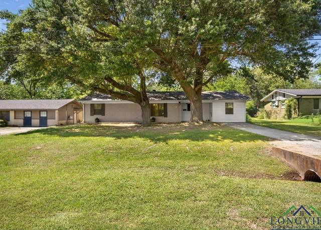 Property at 2338 Jacksonville Dr, Henderson, TX 75654, 3 beds, 1 bath