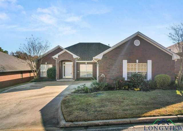 Property at 23 Friendswood Dr, Longview, TX 75605, 4 beds, 2 baths