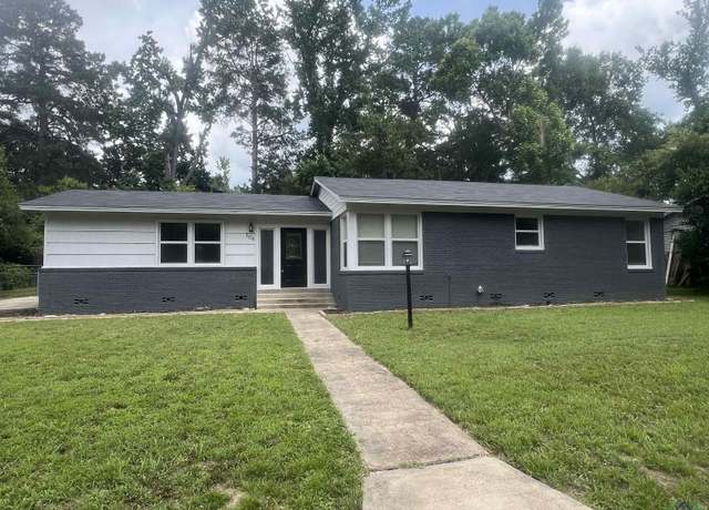 Property at 108 Carson St, Marshall, TX 75672, 3 beds, 2 baths