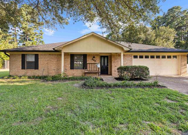 Property at 209 Windridge Dr, Whitehouse, TX 75791, 3 beds, 2 baths